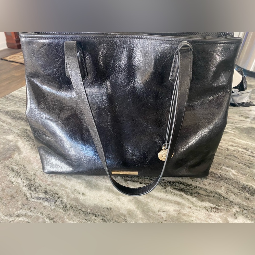 Brahmin tote. Black. Great condition.